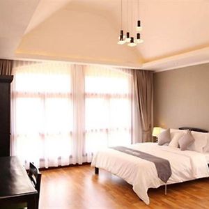 Villa Cambell Hotel & Cafe